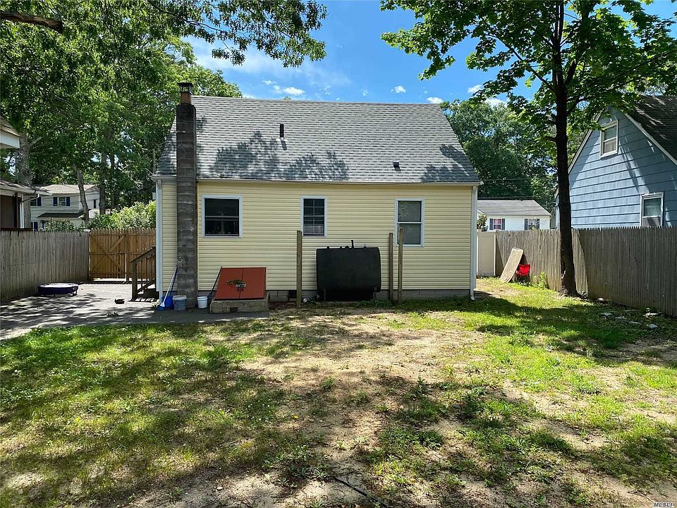 2nd image of 13 Terry Dr