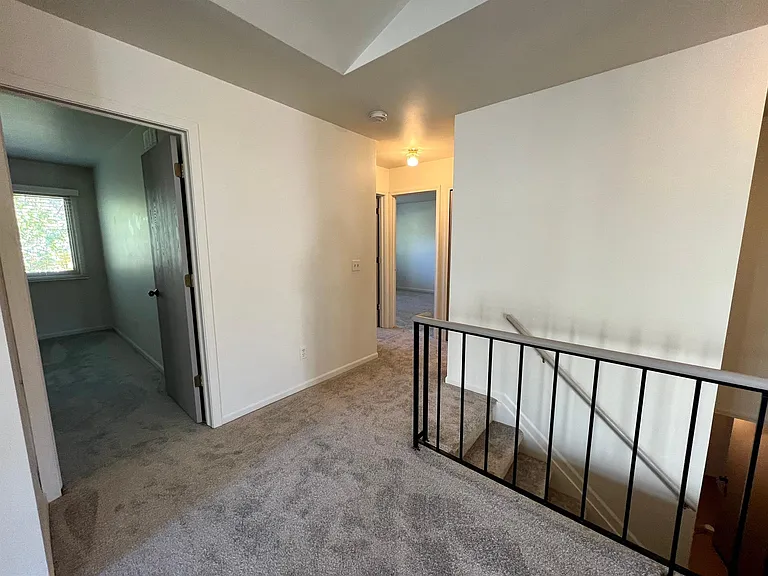 1629 Glenbrooke Ct — Photo 8