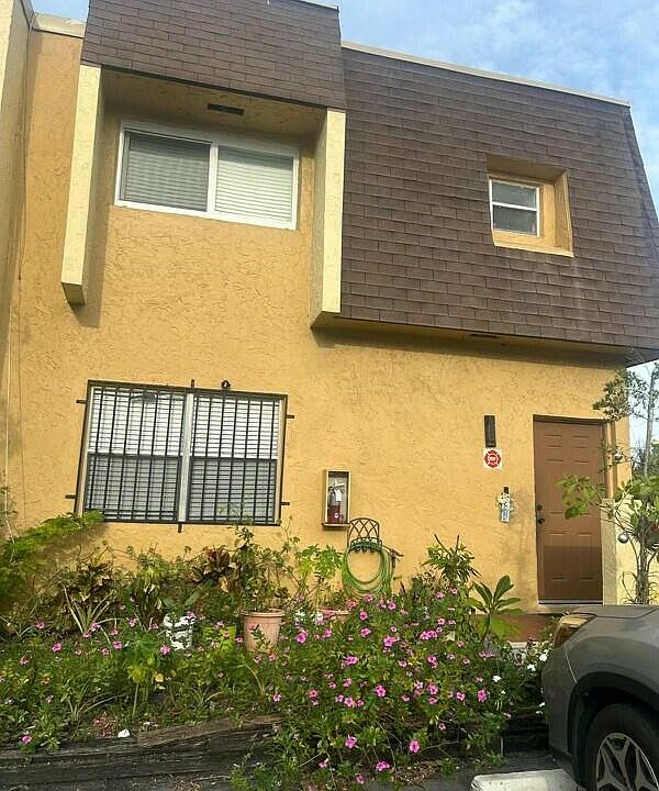 1st image of 5601 Blueberry Court #157