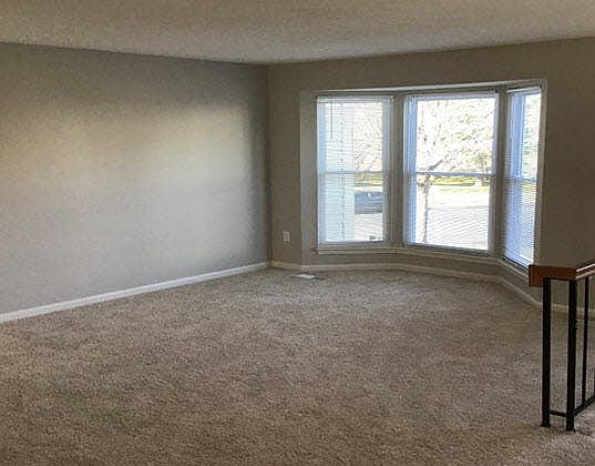 4th image of 11030 Spring Lake Dr