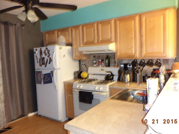 3rd image of 128 Delaware Trl
