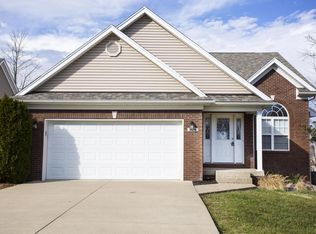 906 Lyle Ct, La Grange, KY 40031