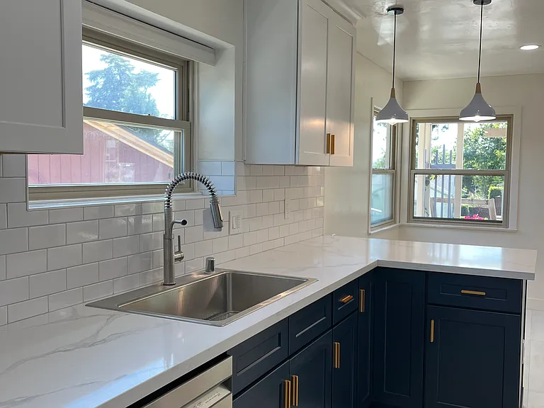 328 N Encinitas Ave — Photo 8
