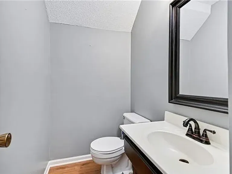 13330 Walnut St — Photo 11