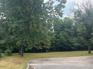 511 Hillside Ave, Tahlequah, OK 74464