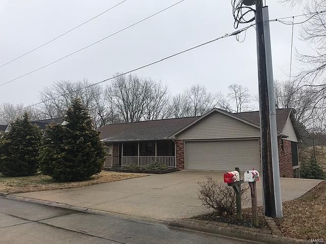 1st image of 1330 Greenway Dr