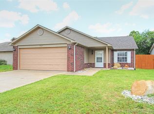 7864 E 132nd Pl S, Bixby, OK 74008