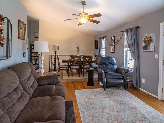 5th image of 7457 Bermuda Dunes Dr