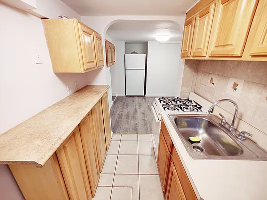 Rented by Garfield Realty  | media 4