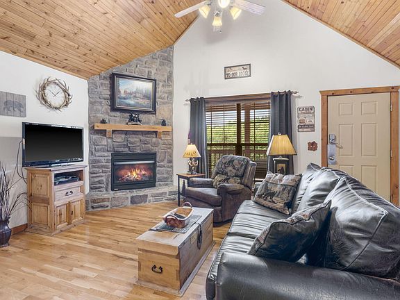 5th image of 329 Baldknobber Drive #65