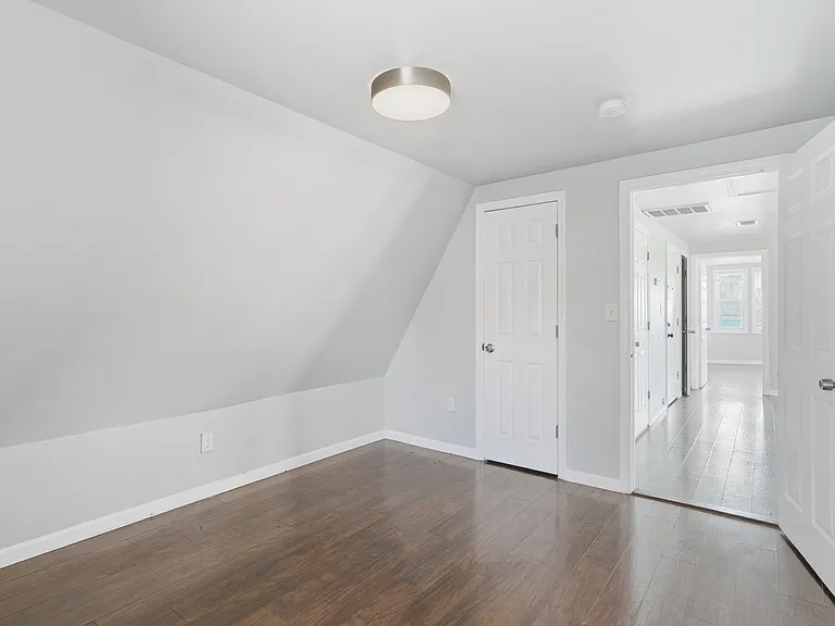 59-61 Farley Ave #3 — Photo 6