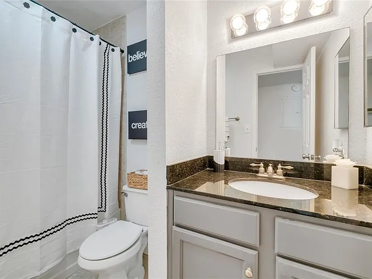 1445 Monroe Dr NE #F15 — Photo 32