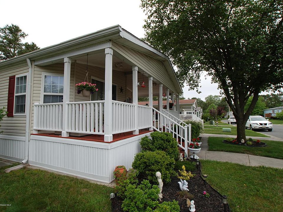 1st image of 524 Momosa Dr