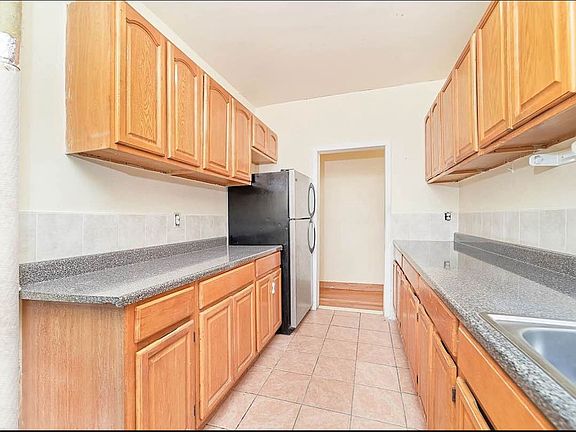 4th image of 501 W 135th St APT 12