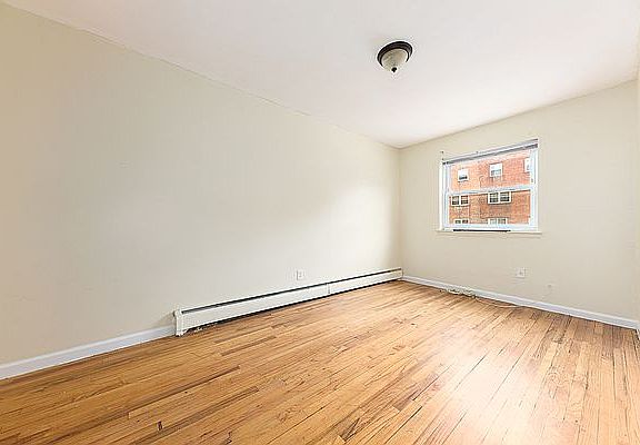 4th image of 588 E 82nd St Floor 1