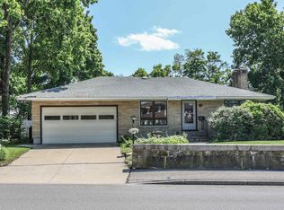 211 River Rd, Manchester, NH 03104