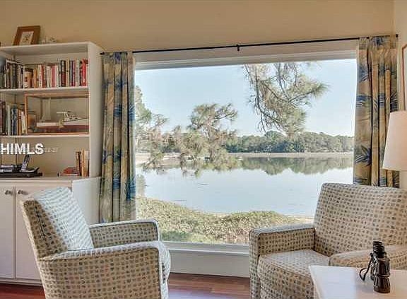 4th image of 226 S Sea Pines Dr APT 1607