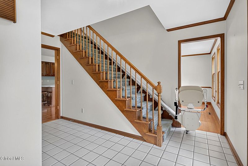 3rd image of 5 Brookhaven Drive