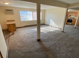2101 W 7th St #8, The Dalles, OR 97058