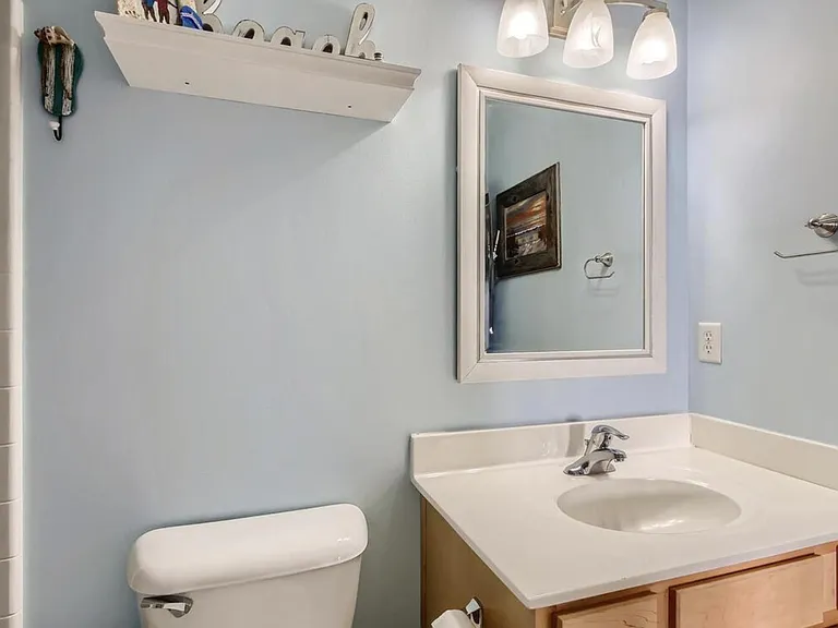 10997 Oak Grove Cir — Photo 19