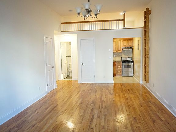 2nd image of 37 W 75th St APT 2B
