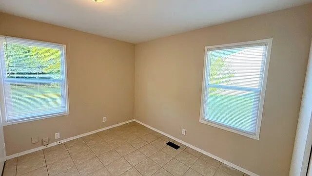 7535 E 35th St — Photo 11