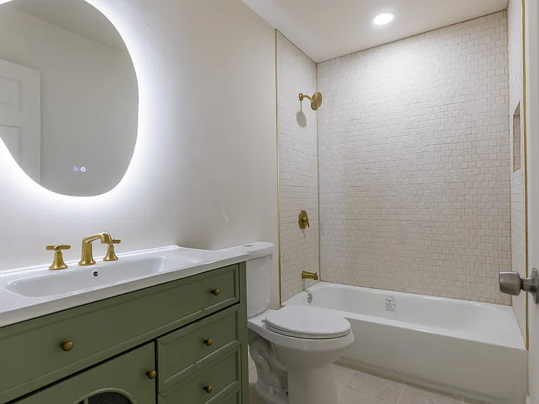840 Sinkler Way #B — Photo 15