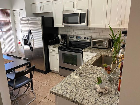 2nd image of 5 Fleming Ct #5