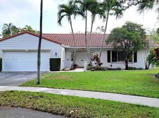 14759 Glencairn Rd, Miami Lakes, FL 33016