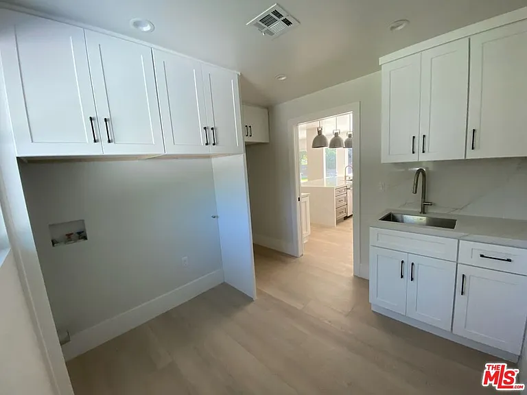 5015 Redwillow Ln — Photo 10