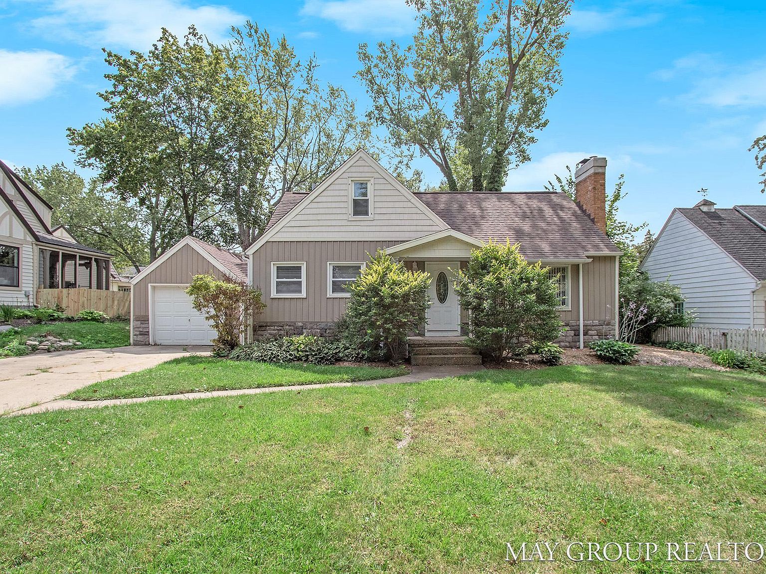 2550 Elmwood Dr SE, East Grand Rapids, MI 49506 Zillow