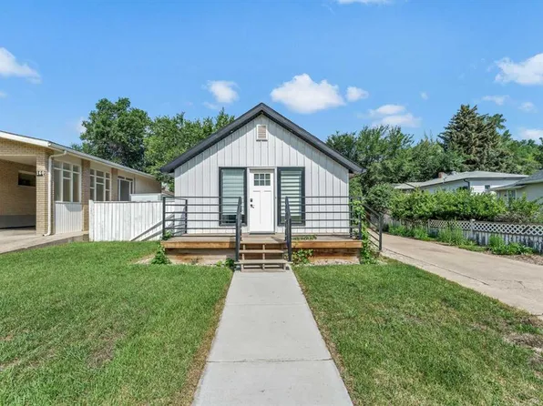 166A SE 3rd St NE, Medicine Hat, AB T1A 5M1