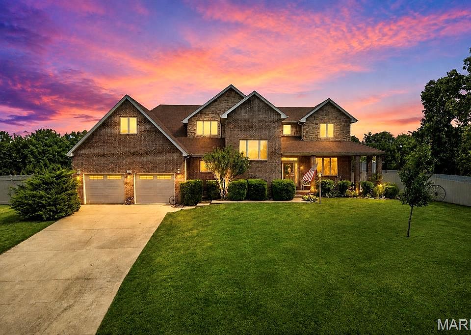 1st image of 106 Bruce Dr