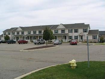 2nd image of 1919 Redbud Ln