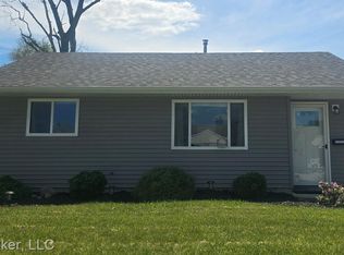 29521 Florence St, Garden City, MI 48135
