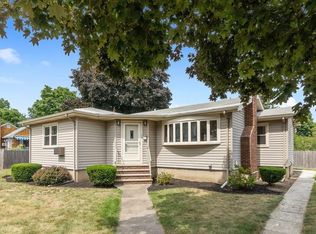 7 Roosevelt Ave, Danvers, MA 01923