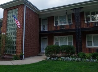 1427 Homestead Rd APT D, La Grange Park, IL 60526