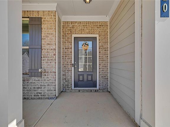 4th image of 210 Hellen Valley Dr