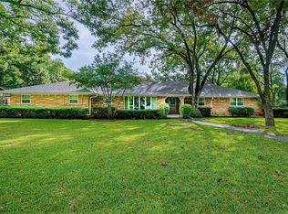 6723 Ridgeview Cir, Dallas, TX 75240