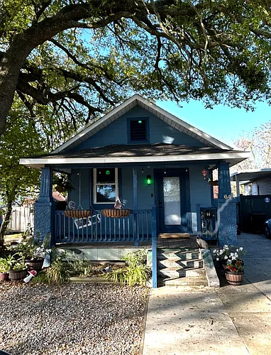 64 Hickory Ave Photo 1