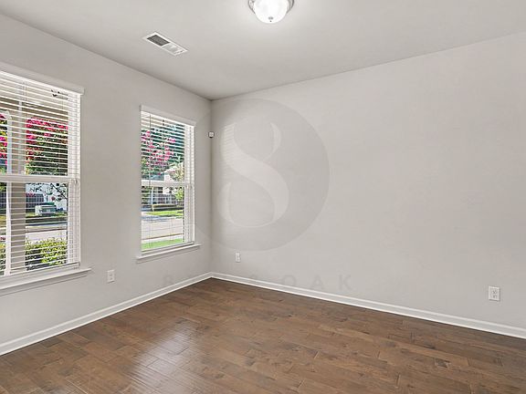 5th image of 2277 Annes Lake Cir