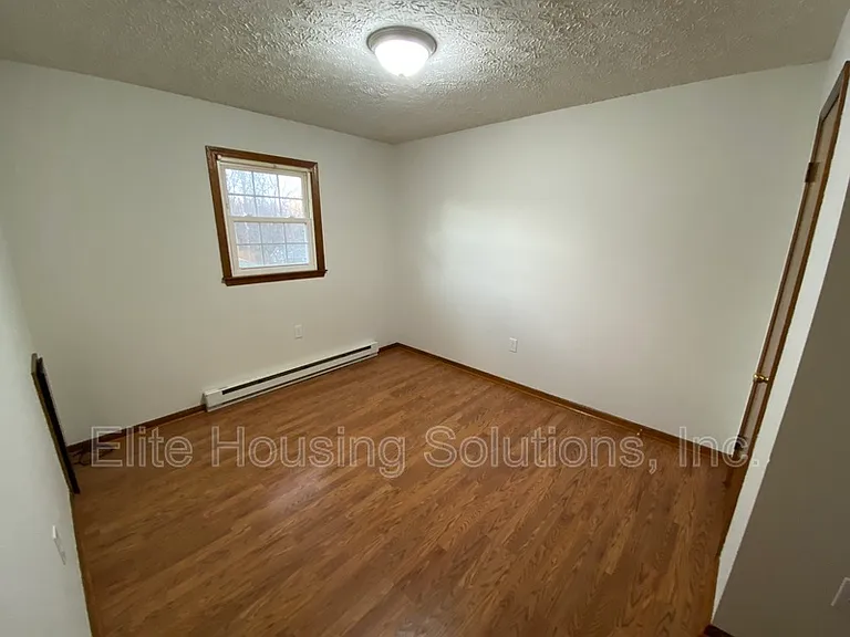 120 W Marshall St #2 — Photo 4