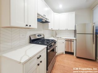 3534 N Broadway St #1, Chicago, IL 60657