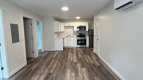 Floor plan 204