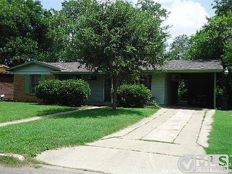 1st image of 4228 Silver Lake Dr