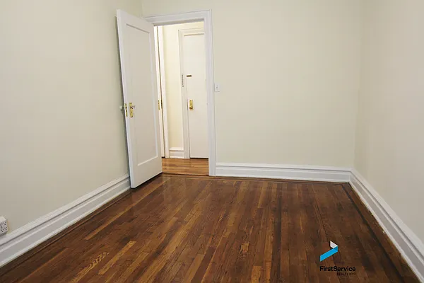 Rented by FirstService Realty (legacy) | media 32