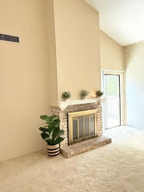2 bed, 2.0 bath, 1120 sqft, $1,200 — Photo 3