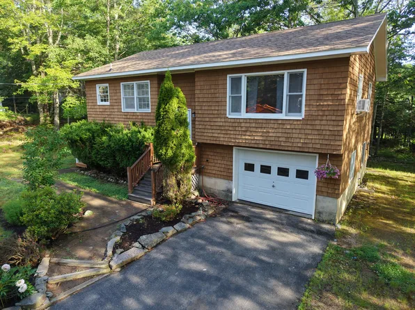 25 Mountain View Drive, Ellsworth, ME 04605
