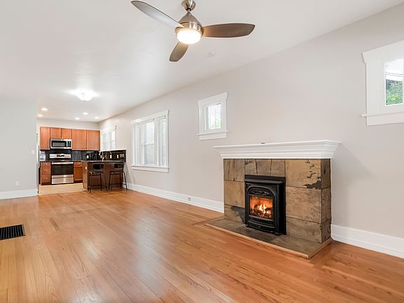 4th image of 3460 W Clyde Pl