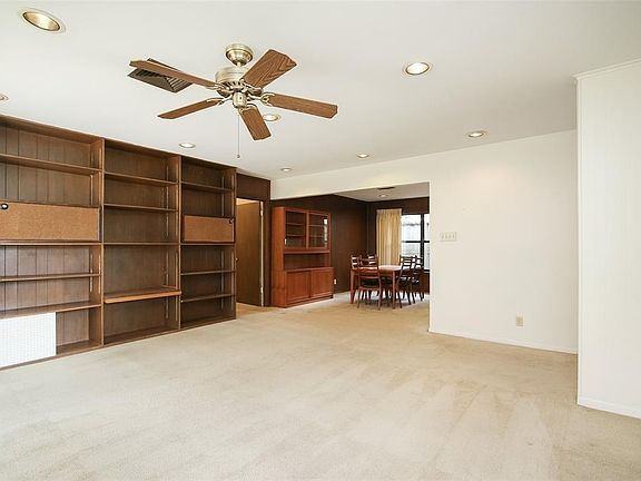 5th image of 1142 Wisterwood Dr